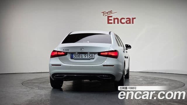 Mercedes-Benz A-Class 2024 — фото 4 из 20