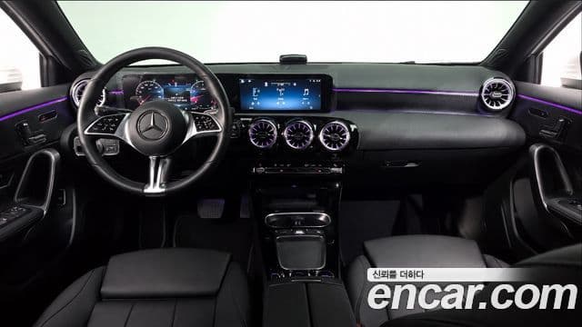 Mercedes-Benz A-Class 2024 — Şəkil 10/20
