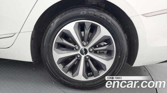 Kia K8 2022 — Şəkil 5/20