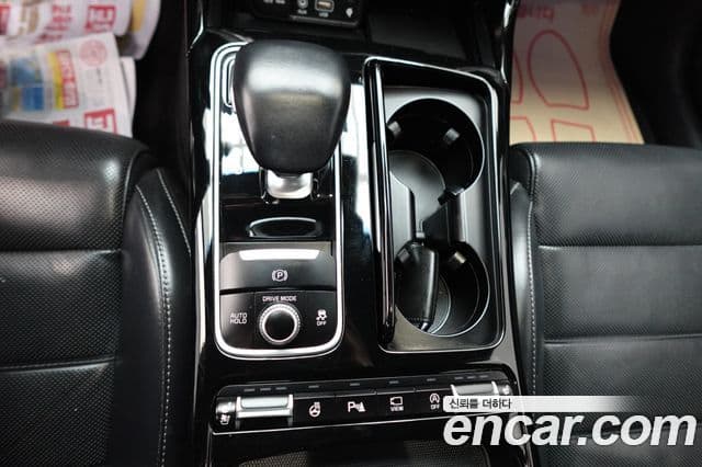 Kia Stinger 2018 — Фото 9/20
