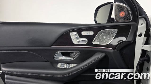 Mercedes-Benz GLE-Class 2023 — ფოტო 19/20