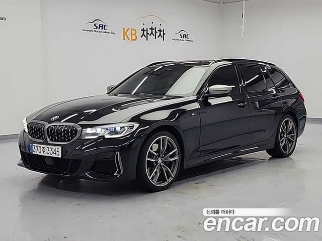 BMW 3 Series 2022 — ფოტო 8/20