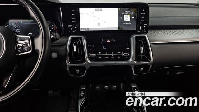 Kia Sorento 2022 — ფოტო 15/20