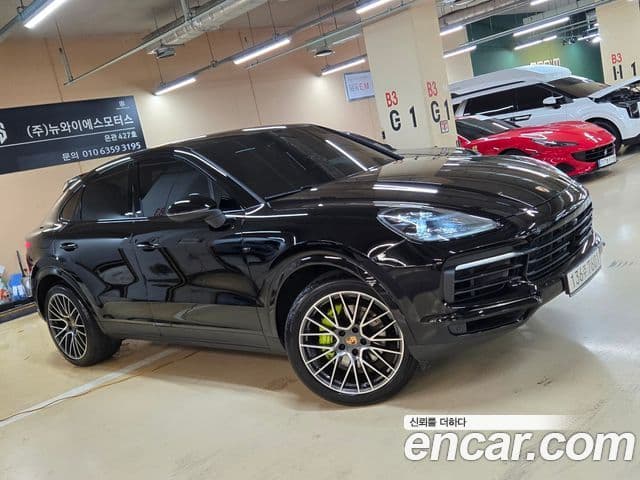 Porsche Cayenne 2021 — Photo 10/20