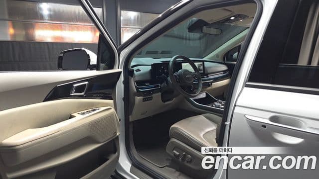 Kia Carnival 2024 — Şəkil 14/19