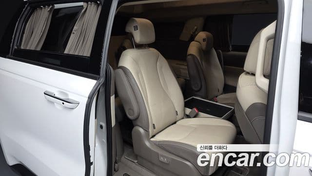Kia Carnival 2024 — Şəkil 19/19