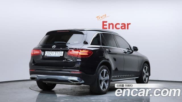 Mercedes-Benz GLC-Class 2019 — ფოტო 2/20