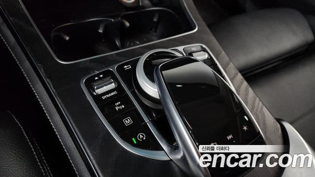 Mercedes-Benz GLC-Class 2019 — ფოტო 17/20