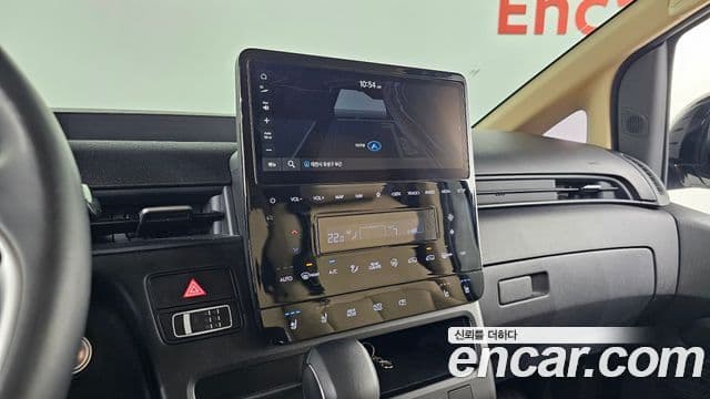 Hyundai Staria 2023 — ფოტო 17/20
