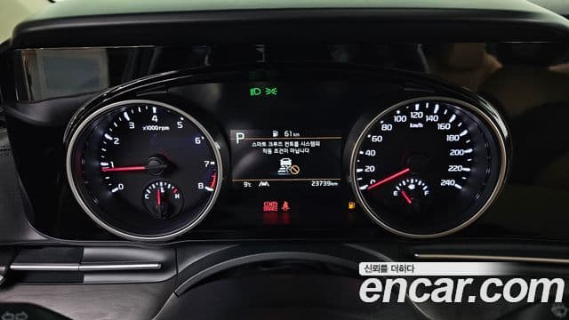 Kia Carnival 2022 — Фото 8/20