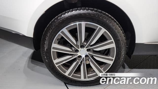 Land Rover Range Rover 2025 — Photo 4/20