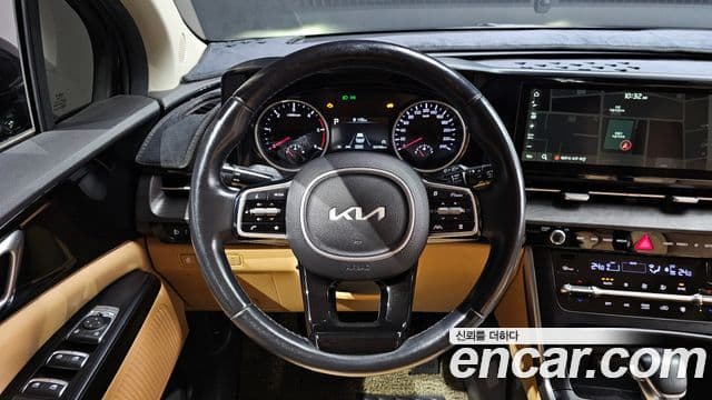 Kia Carnival 2021 — Şəkil 13/20