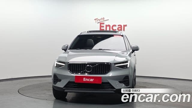 Volvo XC40 2024 — ფოტო 3/20