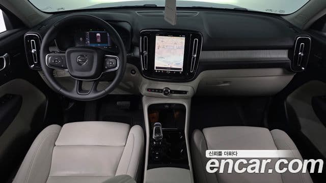 Volvo XC40 2024 — ფოტო 7/20
