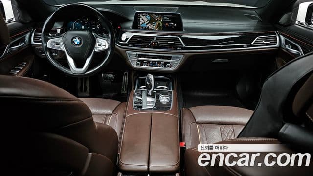BMW 7 Series 2019 — фото 7 из 20