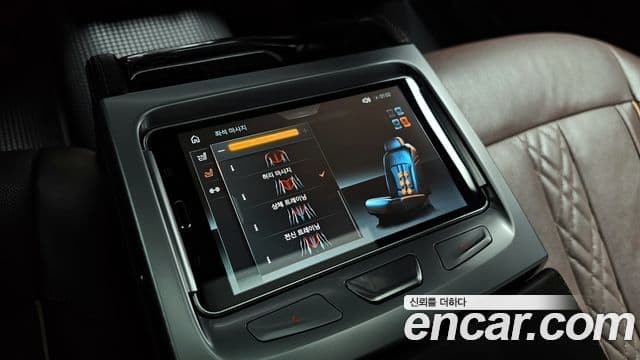 BMW 7 Series 2019 — фото 18 из 20