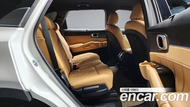 Kia Sorento 2023 — Şəkil 12/20