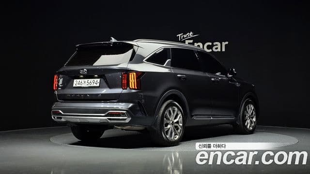 Kia Sorento 2020 — ფოტო 2/20
