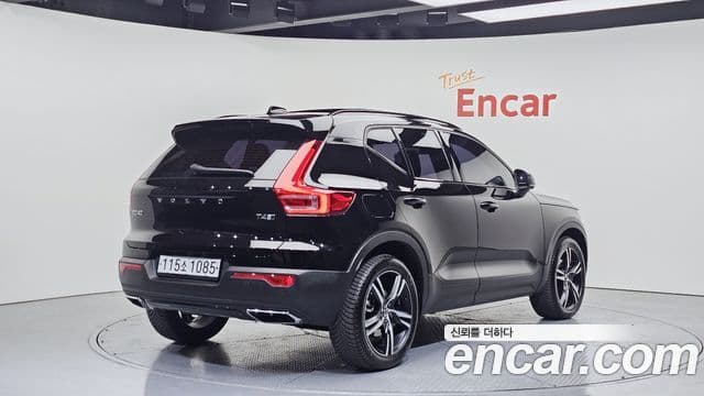 Volvo XC40 2020 — Şəkil 2/20