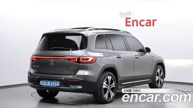 Mercedes-Benz EQB 2023 — ფოტო 4/20