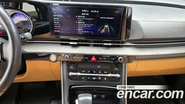 Kia Carnival 2022 — фото 14 из 20