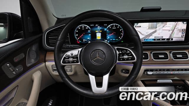 Mercedes-Benz GLE-Class 2021 — фото 13 из 20