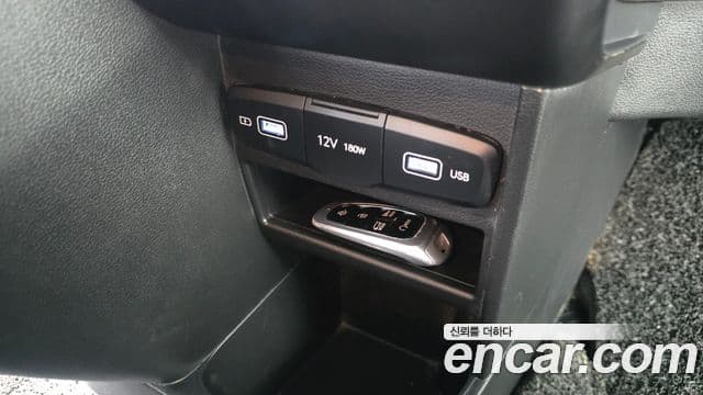 Hyundai Staria 2021 — Şəkil 19/20