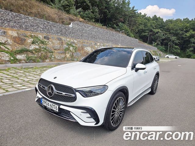 Mercedes-Benz GLC-Class 2023 — Photo 13/20