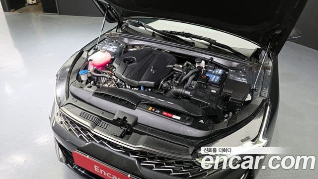 Kia K5 2021 — ფოტო 6/20