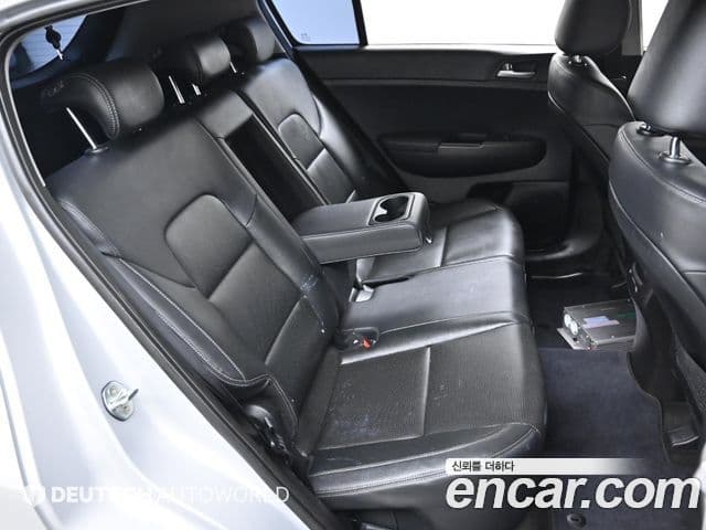 Kia Sportage The Bold 2021 — ფოტო 11/20