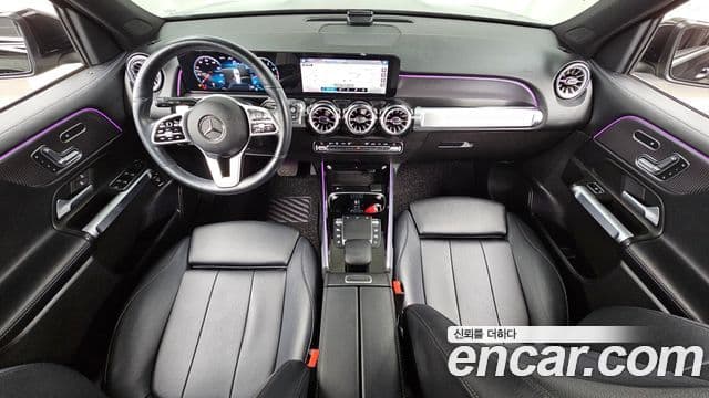 Mercedes-Benz GLB-Class 2021 — фото 7 из 20