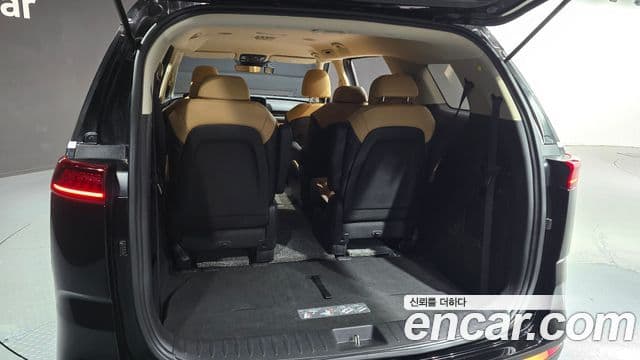 Kia Carnival 2022 — фото 20 из 20