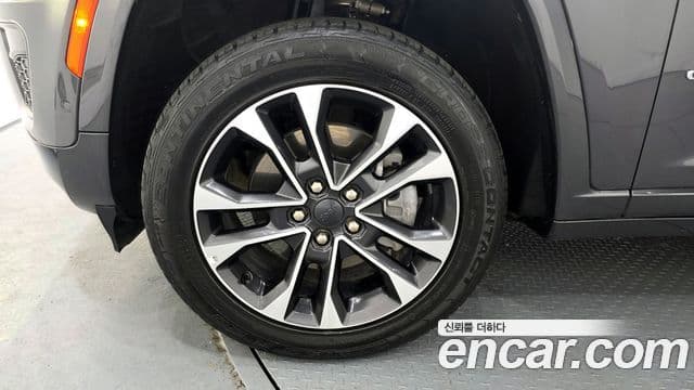 Jeep Grand Cherokee 2022 — Şəkil 5/20