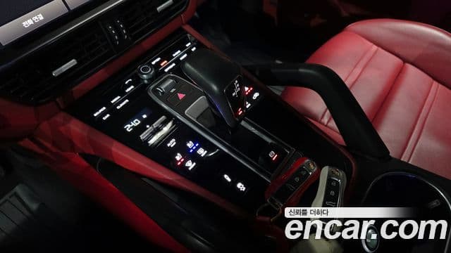 Porsche Cayenne 2022 — Şəkil 9/20