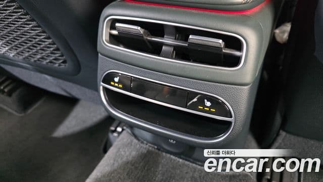 Genesis GV70 2021 — фото 18 из 20