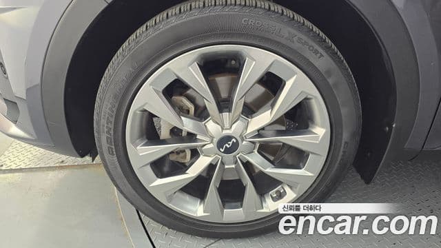 Kia Sorento 2023 — ფოტო 5/20