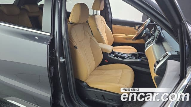 Kia Sorento 2023 — ფოტო 12/20