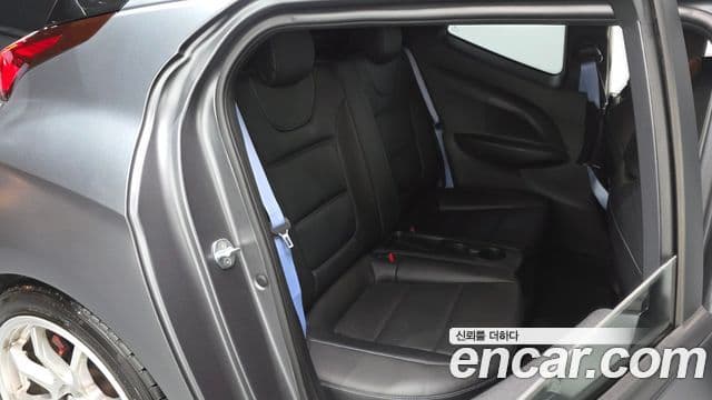 Hyundai Veloster 2022 — Şəkil 8/20