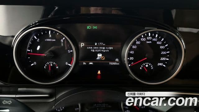 Kia Carnival 2020 — Фото 8/20