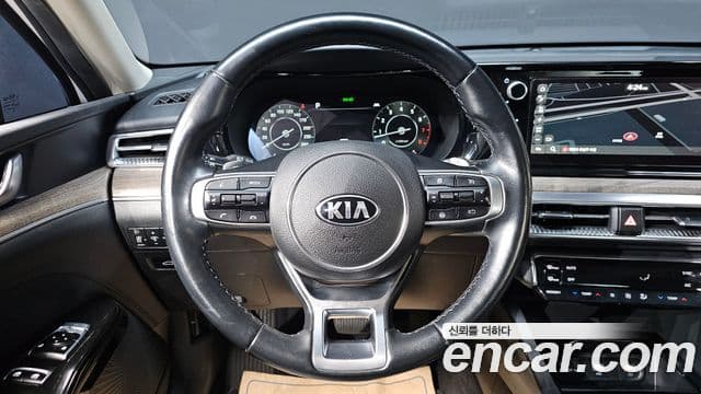 Kia K5 2021 — Şəkil 16/20