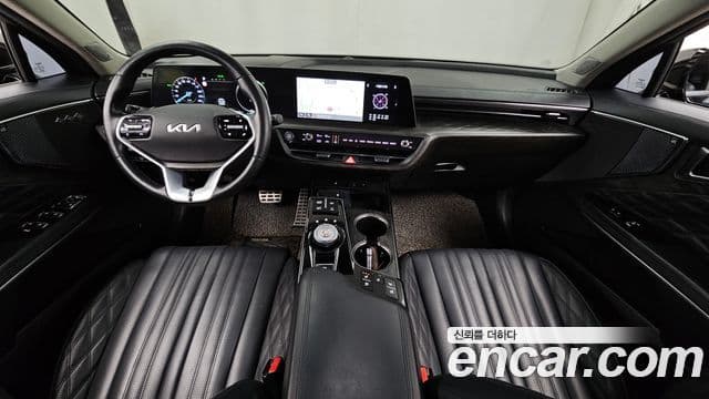 Kia K8 2022 — Şəkil 10/20