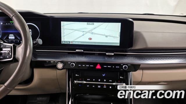 Kia Carnival 2023 — ფოტო 14/20