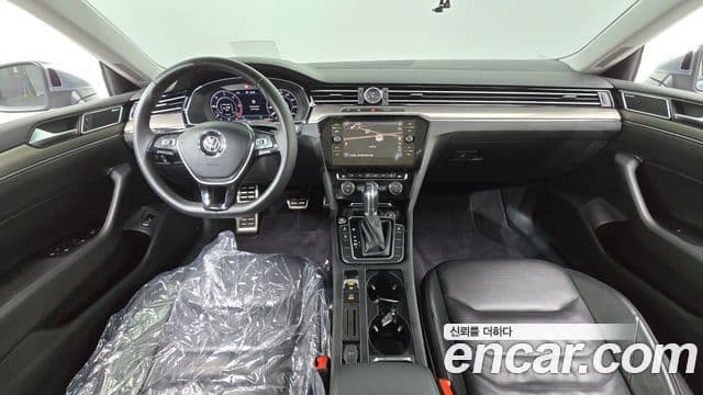 Volkswagen Arteon 2018 — Şəkil 7/20