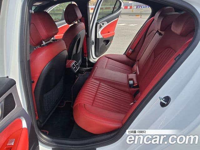 Genesis G70 2023 — ფოტო 13/20