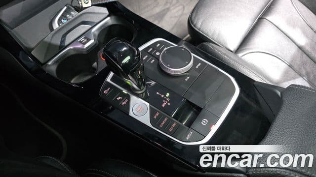 BMW 1 Series 2021 — Şəkil 9/20