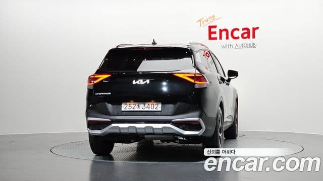 Kia Sportage 2023 — ფოტო 4/20