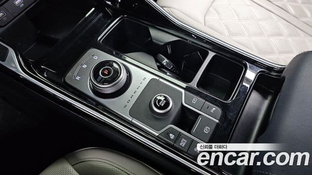 Kia Sorento 2022 — ფოტო 9/20