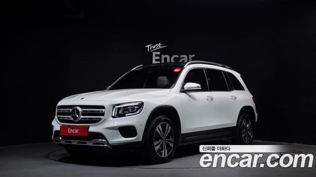 Mercedes-Benz GLB-Class 2021 — ფოტო 1/20