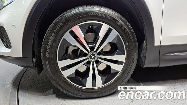 Mercedes-Benz GLB-Class 2021 — фото 5 из 20