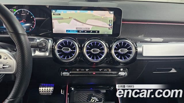Mercedes-Benz GLB-Class 2020 — Şəkil 15/20